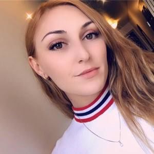 Meet your Posher, Maddie